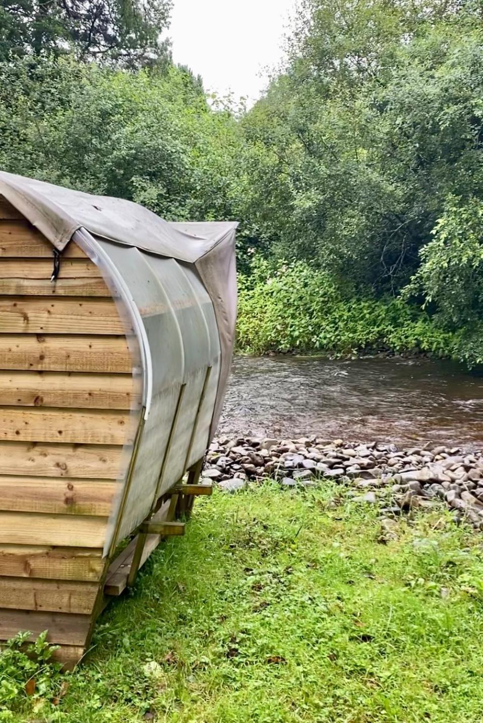 River View Glamping Hotell Llandovery Exteriör bild