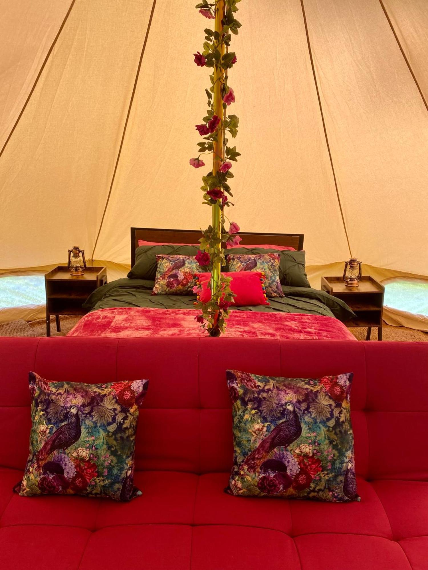 River View Glamping Hotell Llandovery Exteriör bild